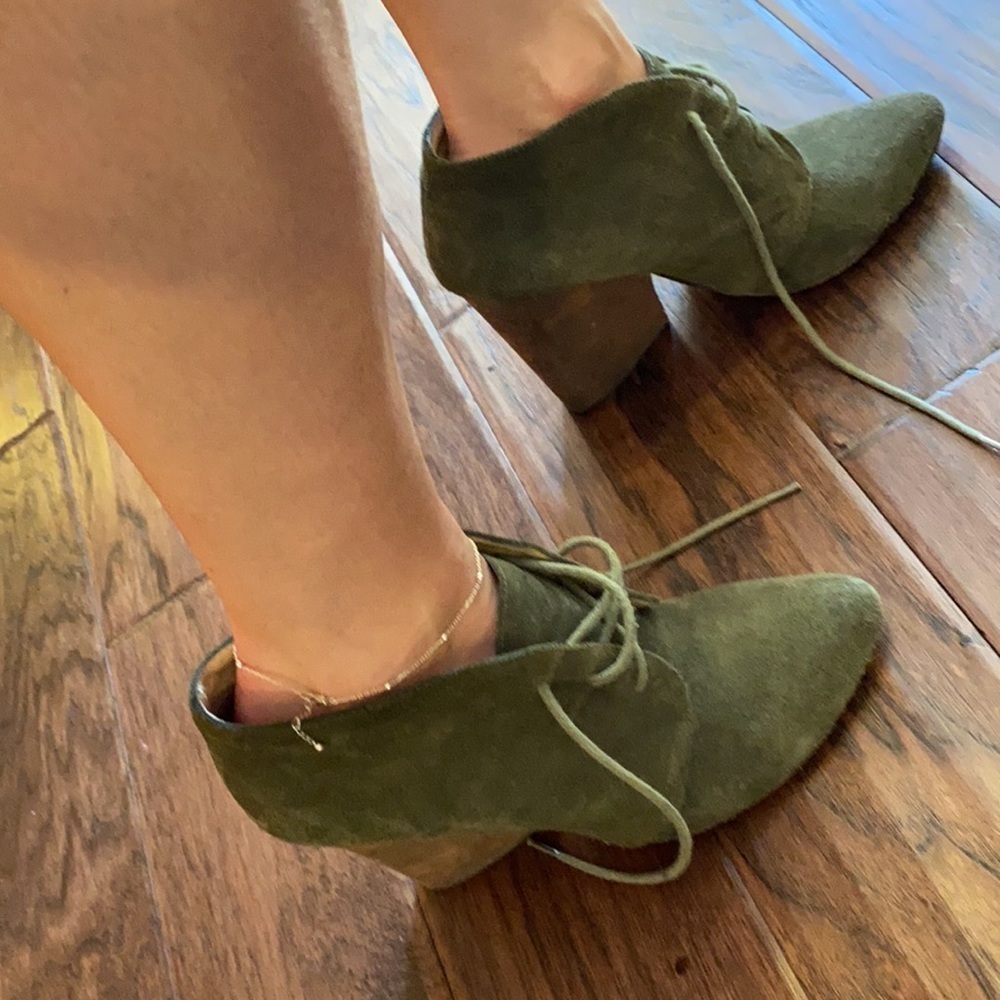 Matt Bernson chunky wedge heel army green suede ankle boots heels laces shoe 8.5 - Picture 12 of 13